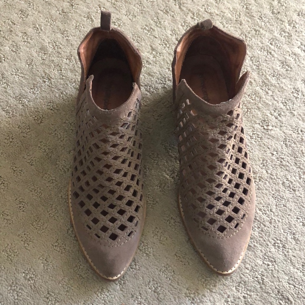Sam Edelman Booties - Picture 2 of 4